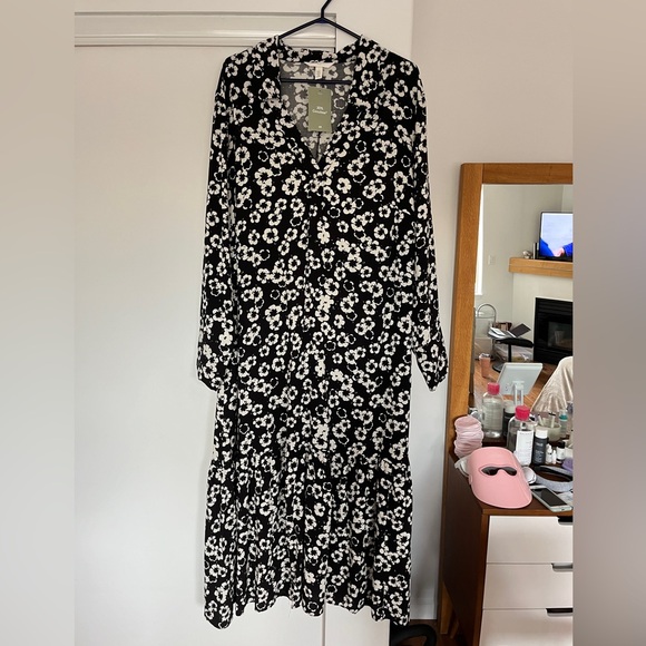 H&M Black and White Floral Button Down Dress - XL - Picture 1 of 3